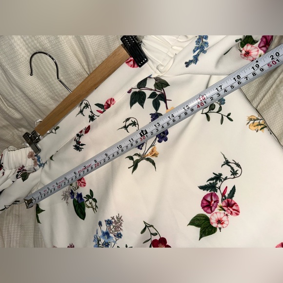 Ever New floral off shoulder dress - Picture 6 of 11